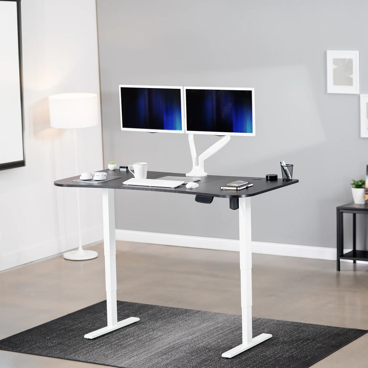 VIVO Reclaimed Wood / Black 63�?x 32�?Electric Height Adjustable Stand Up Desk