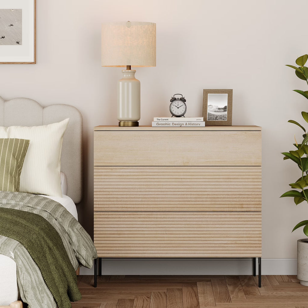 Modern Minimalist Wood Nightstand with 3 Drawers ,31.5" Large End Table,Reeded Design Bedside Table for Bedroom, Living Room,Entryway