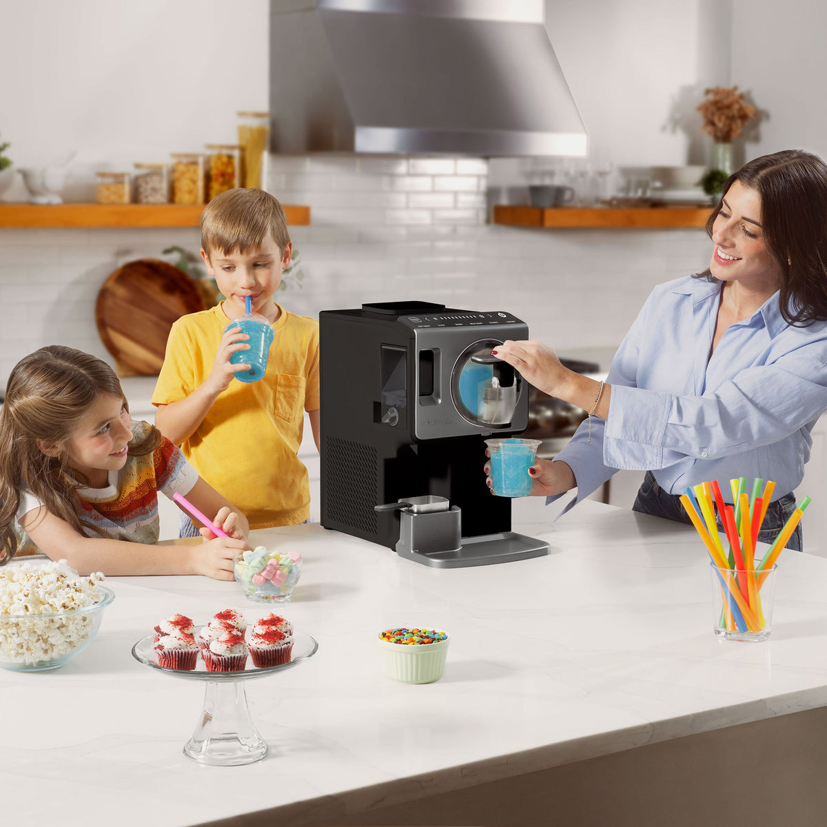 Gourmia 2 Quart Automatic Soft Serve Ice Cream and Frozen Drink Maker