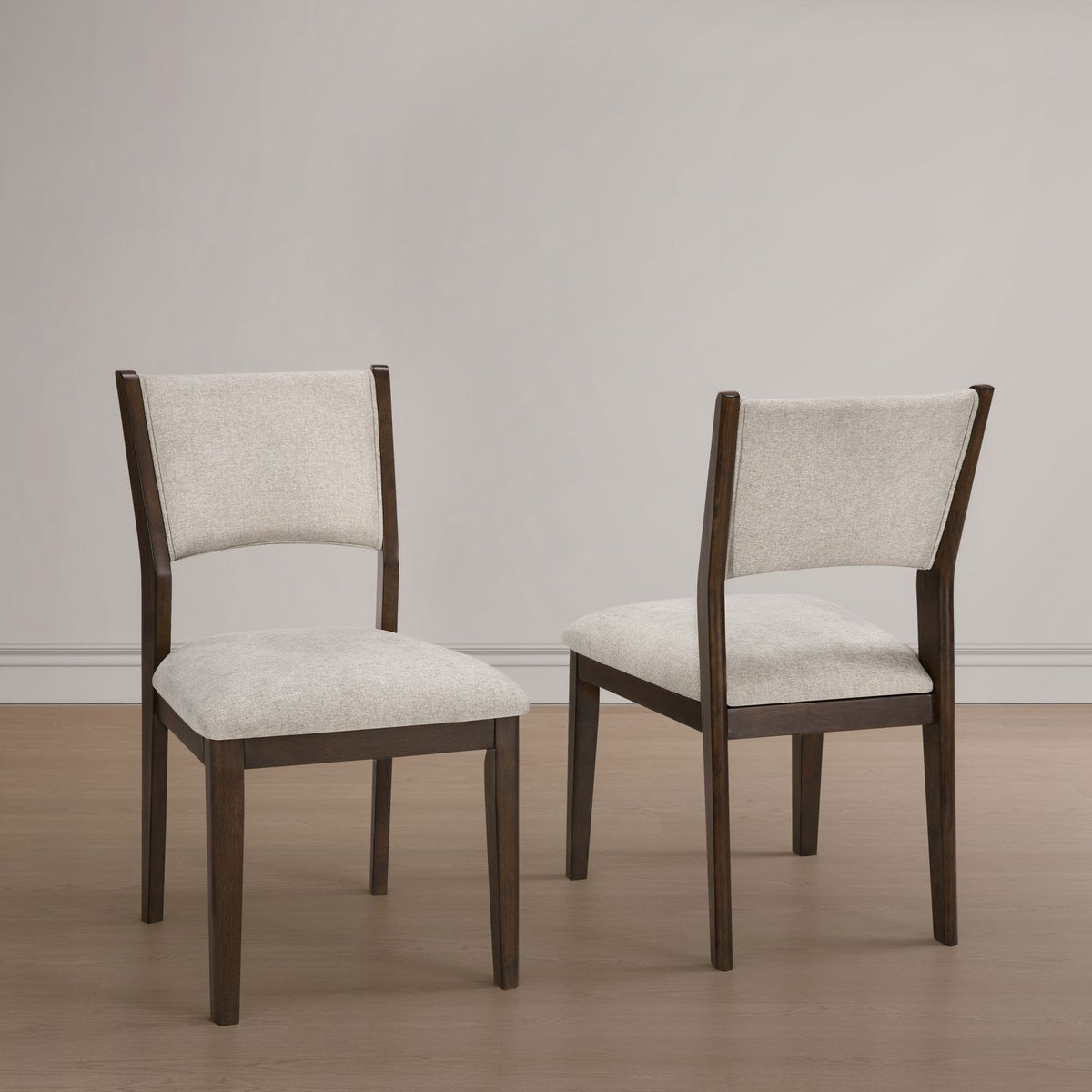 Flexsteel Norman Dining Table and 8 Chairs