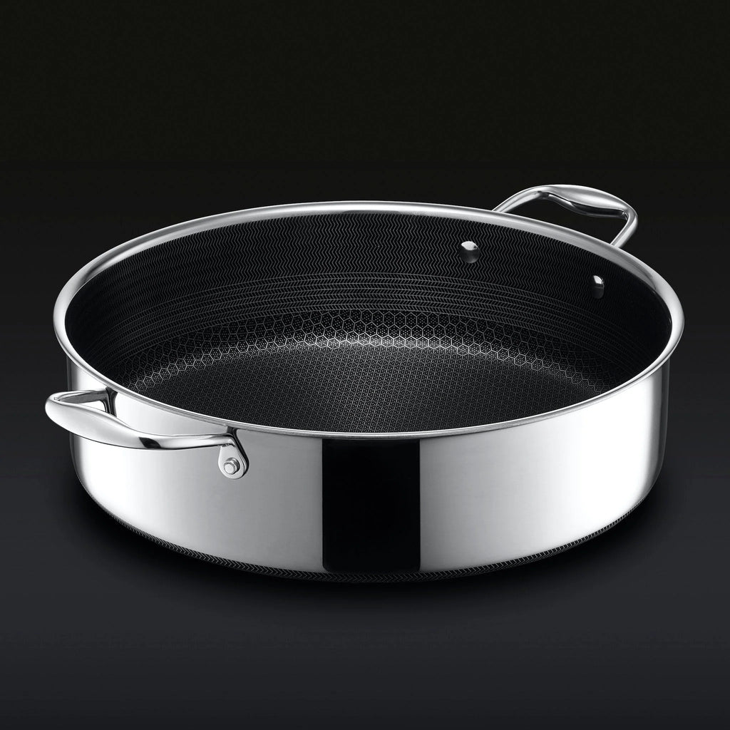 Hybrid Deep Saut�� Pan/Chicken Fryer with Lid, 7-Qt
