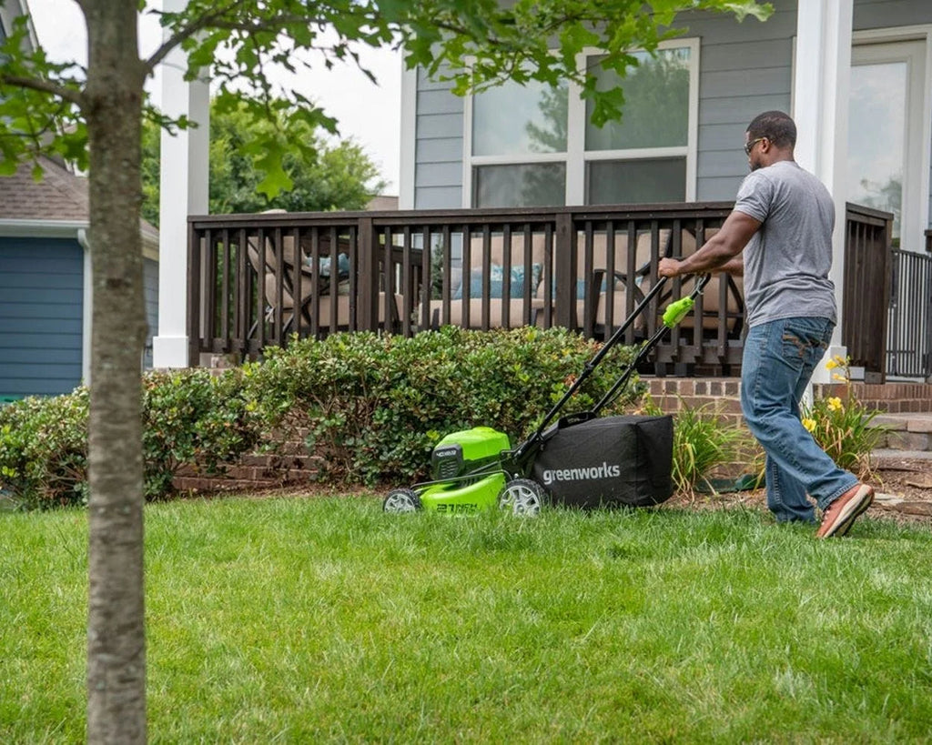 Greenworks 40V 21" Cordless Brushless Push Lawn Mower with (1) 4.0 Ah and (1) 2.0 Ah USB Batteries and Charger Included 2527302AZ