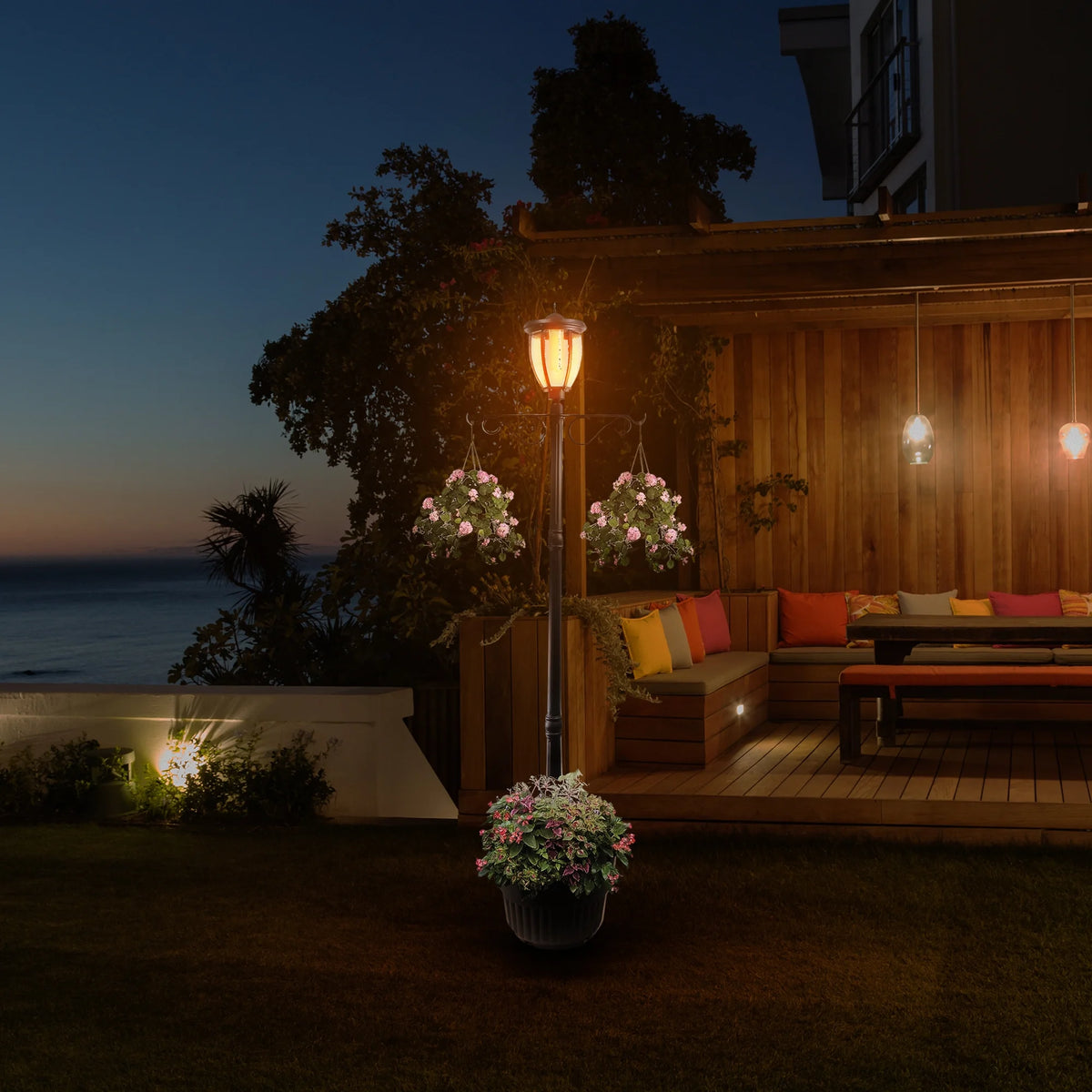 Sun-Ray Kenwick 7 Foot Single Head Solar Lamp Post & Planter, Bronze