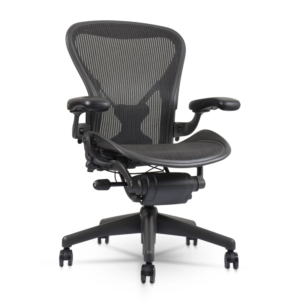 Herman Miller Aeron Chair Size B (𝙍𝙚𝙛𝙪𝙧𝙗𝙞𝙨𝙝𝙚𝙙) �?Fully Loaded PostureFit Clip‑Latch Adjustable Arms and 12‑Year Warranty along with 3 Yr Mechanical Warranty