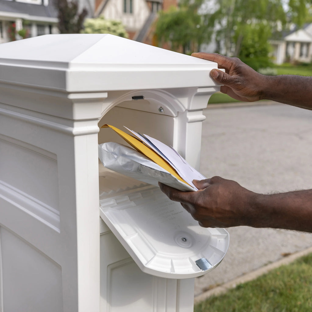 Step2 Atherton Reserve White Lockable Package Storage Mailbox, Plastic