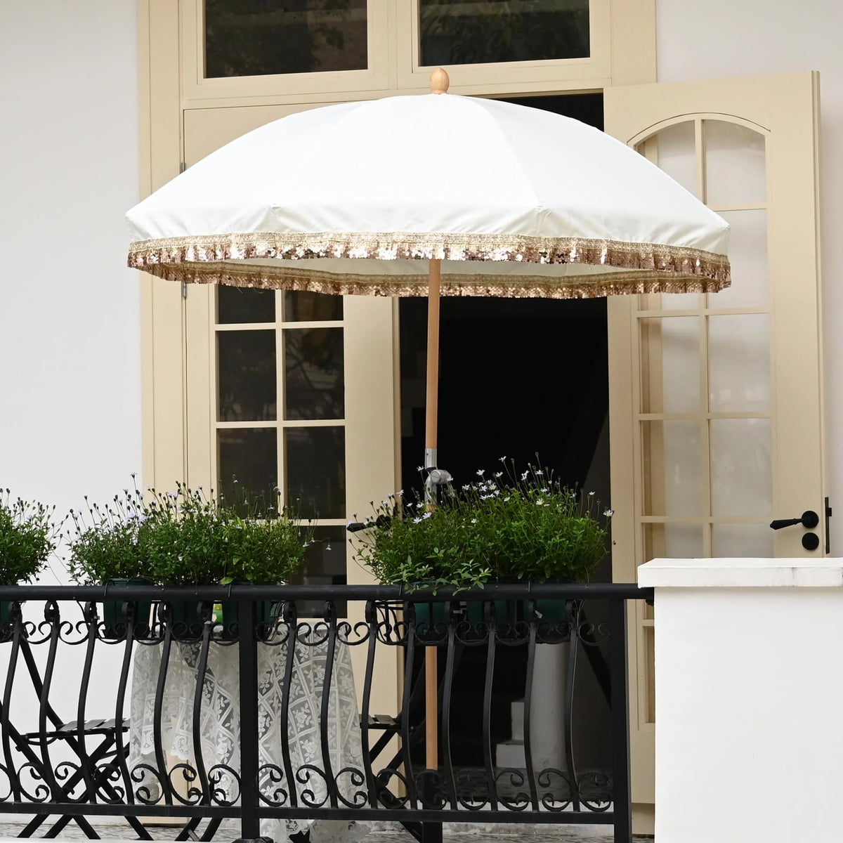 LAGarden 6 Ft Fringe Patio Umbrella with Tassel Jazz Age Wood UPF50+ for Outdoor, Beige with gold tassel,Model: JZ6-01