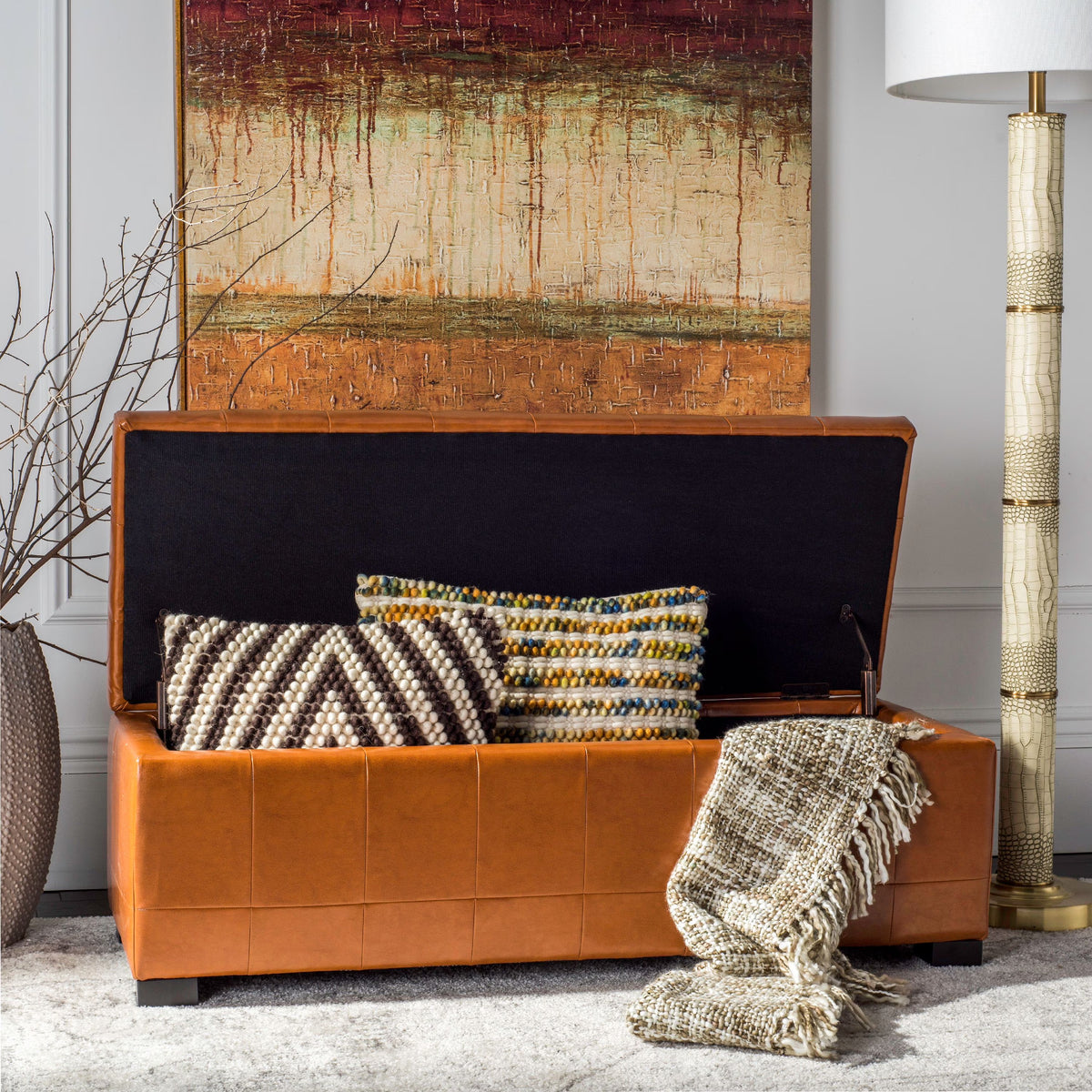 SAFAVIEH Large Manhattan Rustic Tufted Storage Bench, Brown