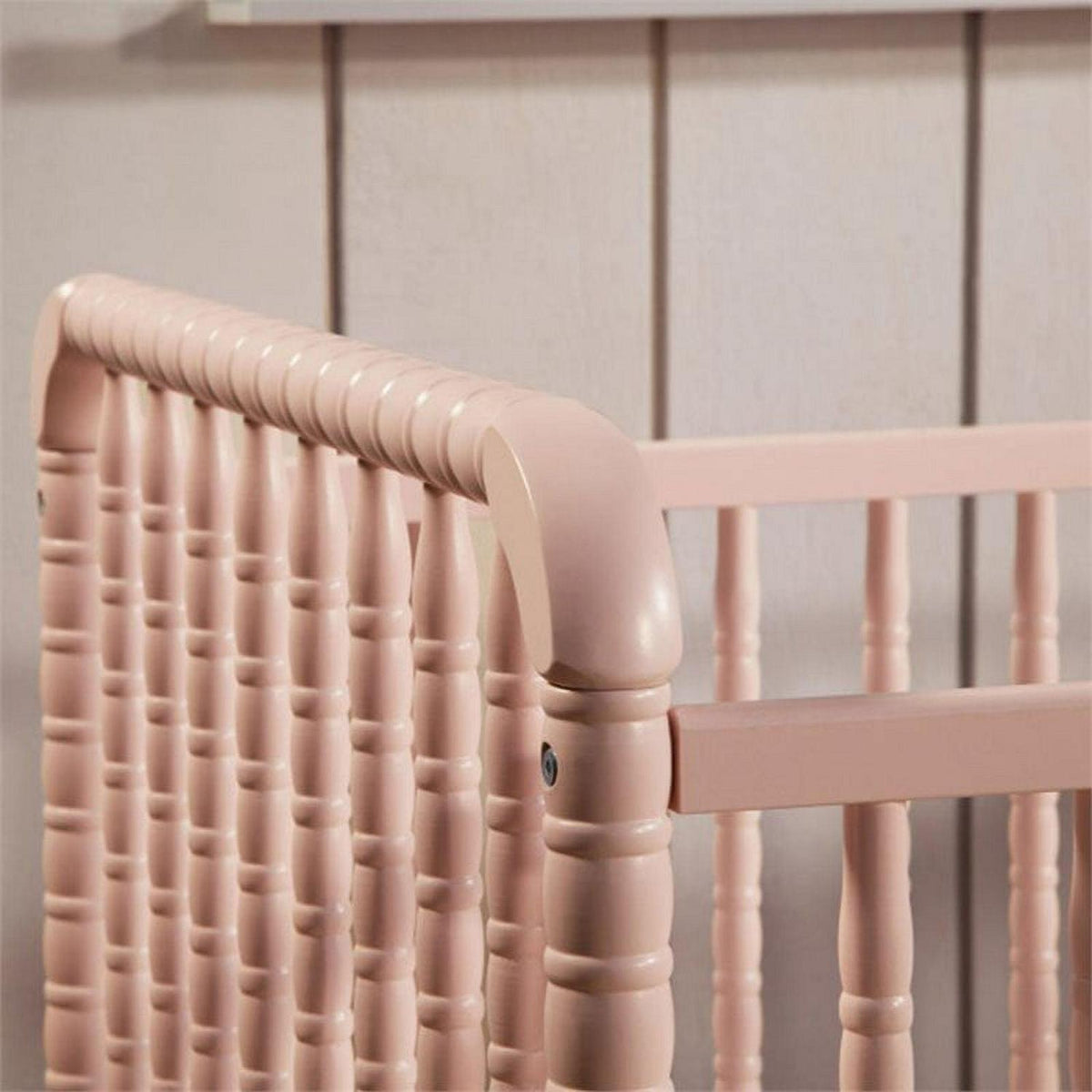 DaVinci Jenny Lind 3-in-1 Convertible Crib in Pink Blush