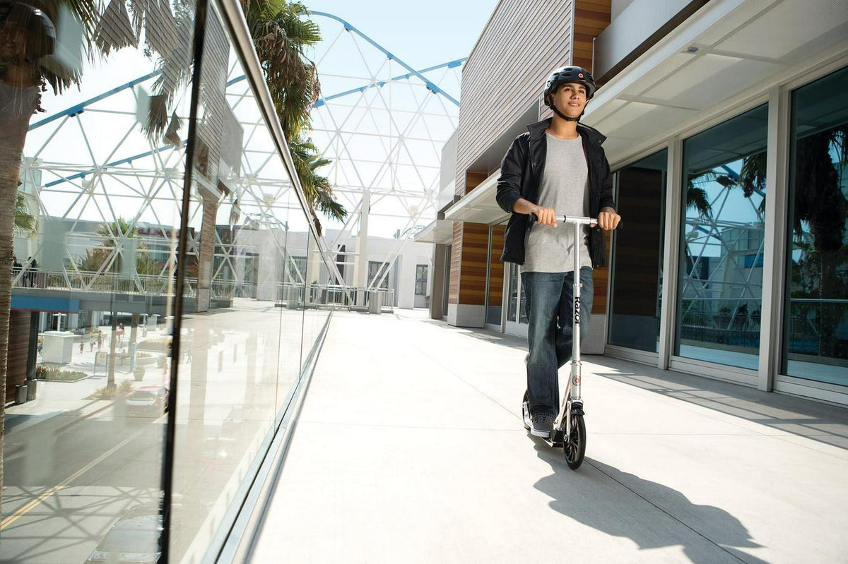 Razor A6 Kick Scooter - 10″ Wheels. Anodized Aluminum. Foldable. Lightweight. for Teen &amp; Adult