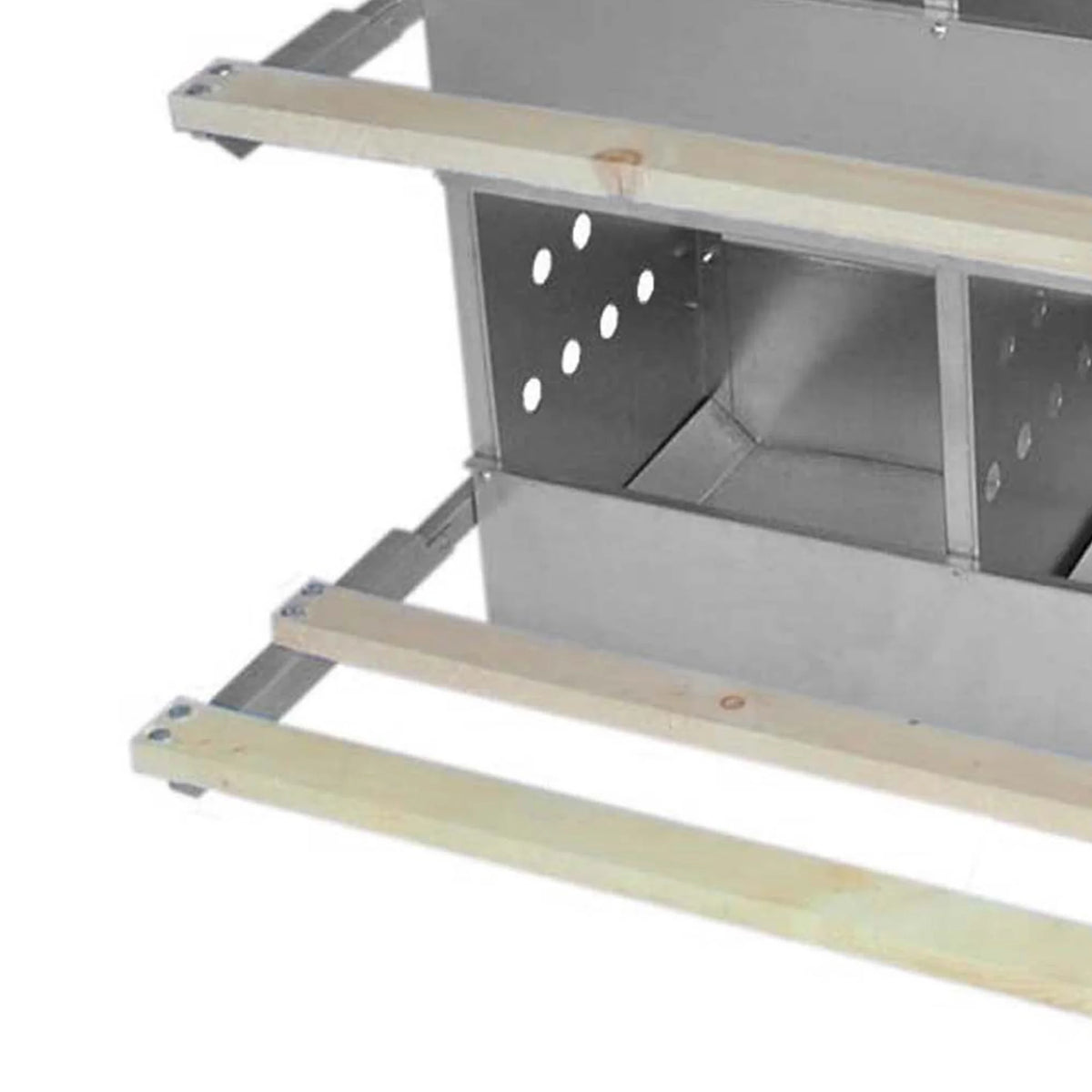 Brower Galvanized Steel 6 Hole 30 Bird Poultry Nest Chicken Brooding Box