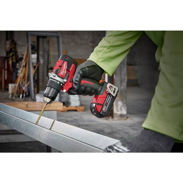 M18 18-Volt Lithium-Ion Brushless Cordless 1/2 in. Compact Drill/Driver with (1) 2.0 Ah Battery, Charger and Tool Bag