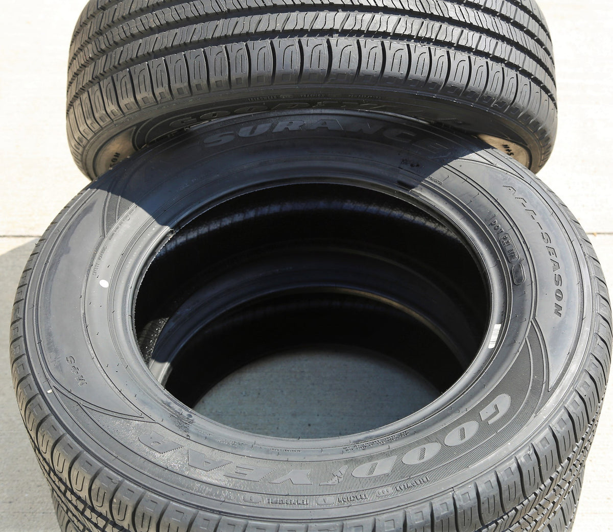 Goodyear Assurance All Season 205/55R16 91H Passenger Tire