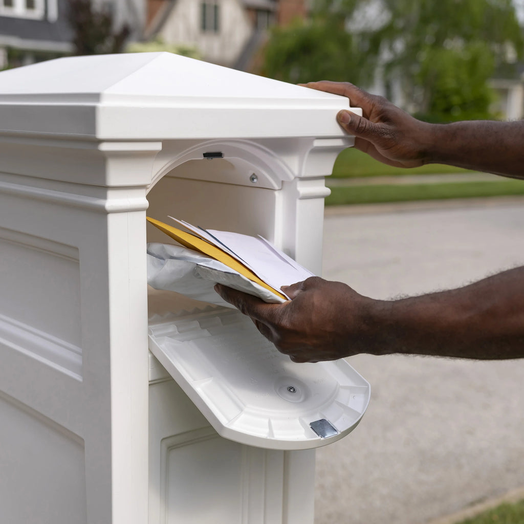 Step2 Atherton Reserve White Lockable Package Storage Mailbox, Plastic