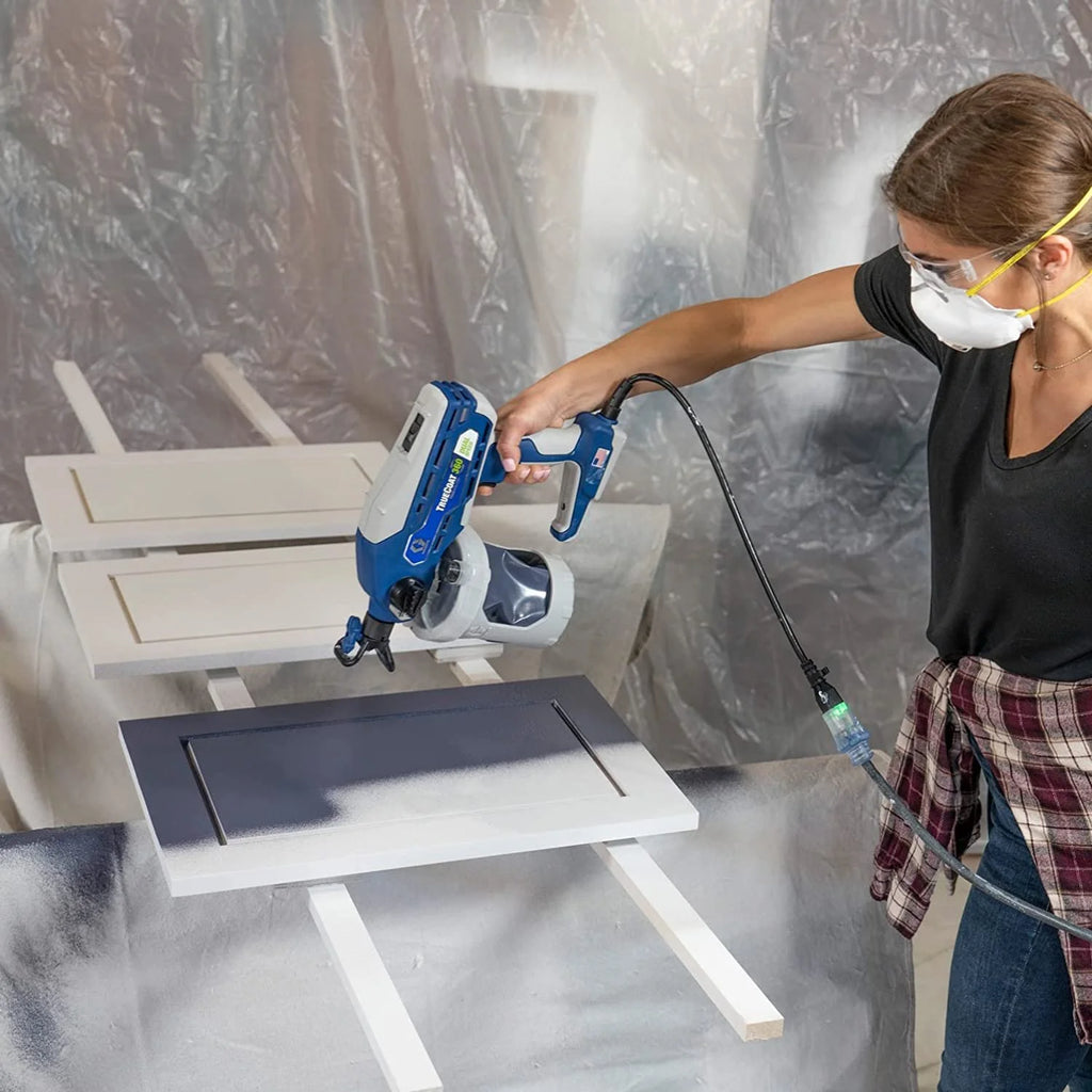 Graco 26D281, Handheld Airless Paint Sprayer, Dual Speed, 5.64 lb, 2 Gallon Capacity
