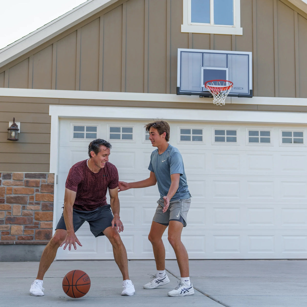 Lifetime New Basketball Indoor/Outdoor Backboard and Rim Combo Kit (54-inch Polycarbonate) - 71526