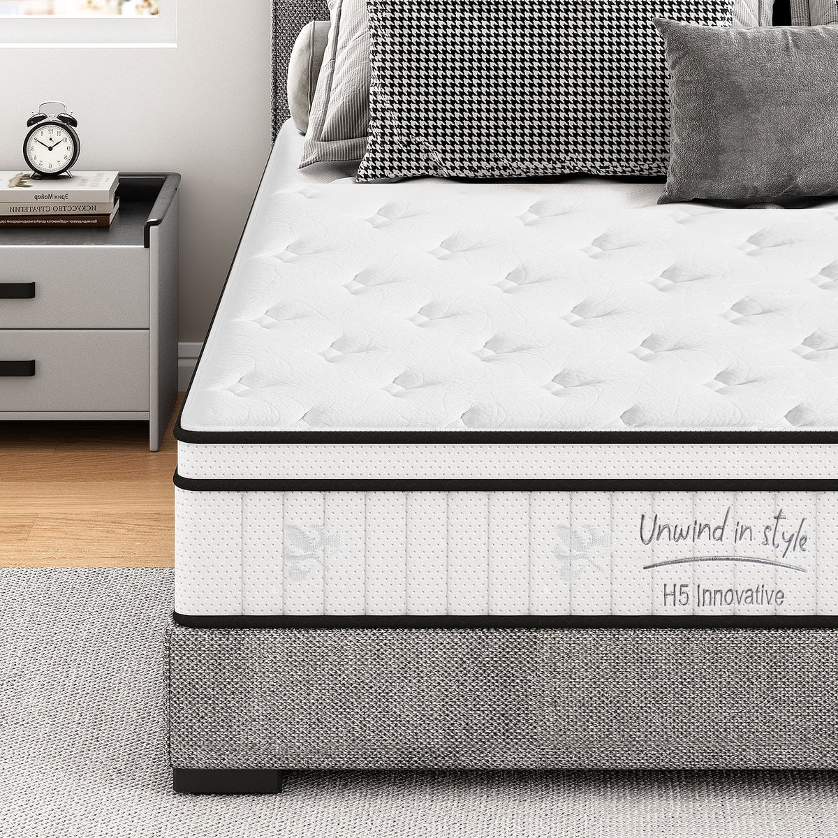12 Inch Hybrid Queen Mattress - Medium Firm Support, Pocket Coils & Pressure Relief, Hypoallergenic Bed-in-a-Box