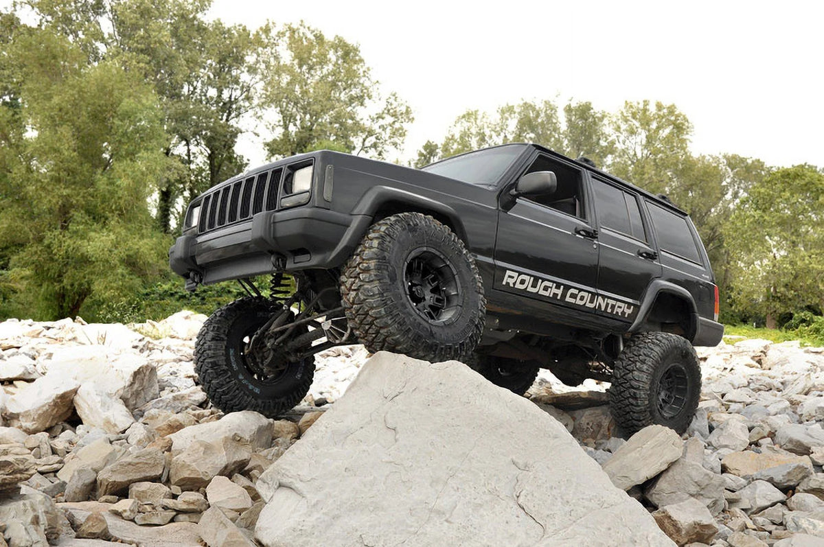 Rough Country 4.5" Lift Kit for 1984-2001 Jeep Cherokee XJ | 2.5/4.0L - 68940