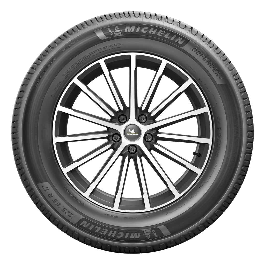 Michelin Defender 2 235/65R18 106H Tire