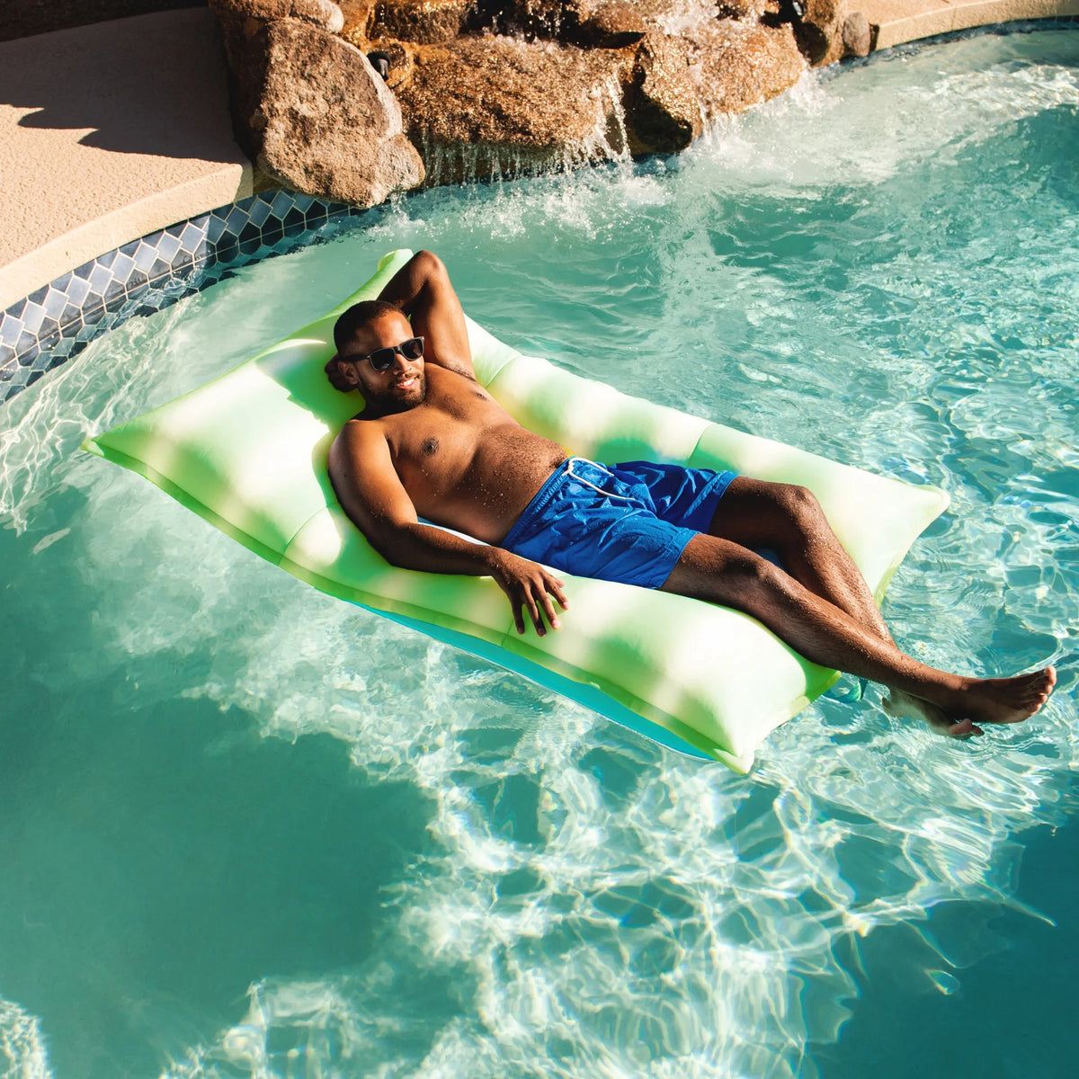 Big Joe Lagoon Lounger No Inflation Needed Pool Float, Americana Nautical Stripe Double Sided Mesh, Quick Draining Fabric, 5 feet Giant