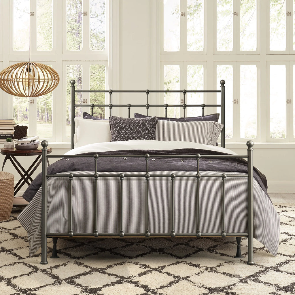 Hillsdale Furniture Providence Metal Full Bed with Spindle and Casting Design, Antique Bronze