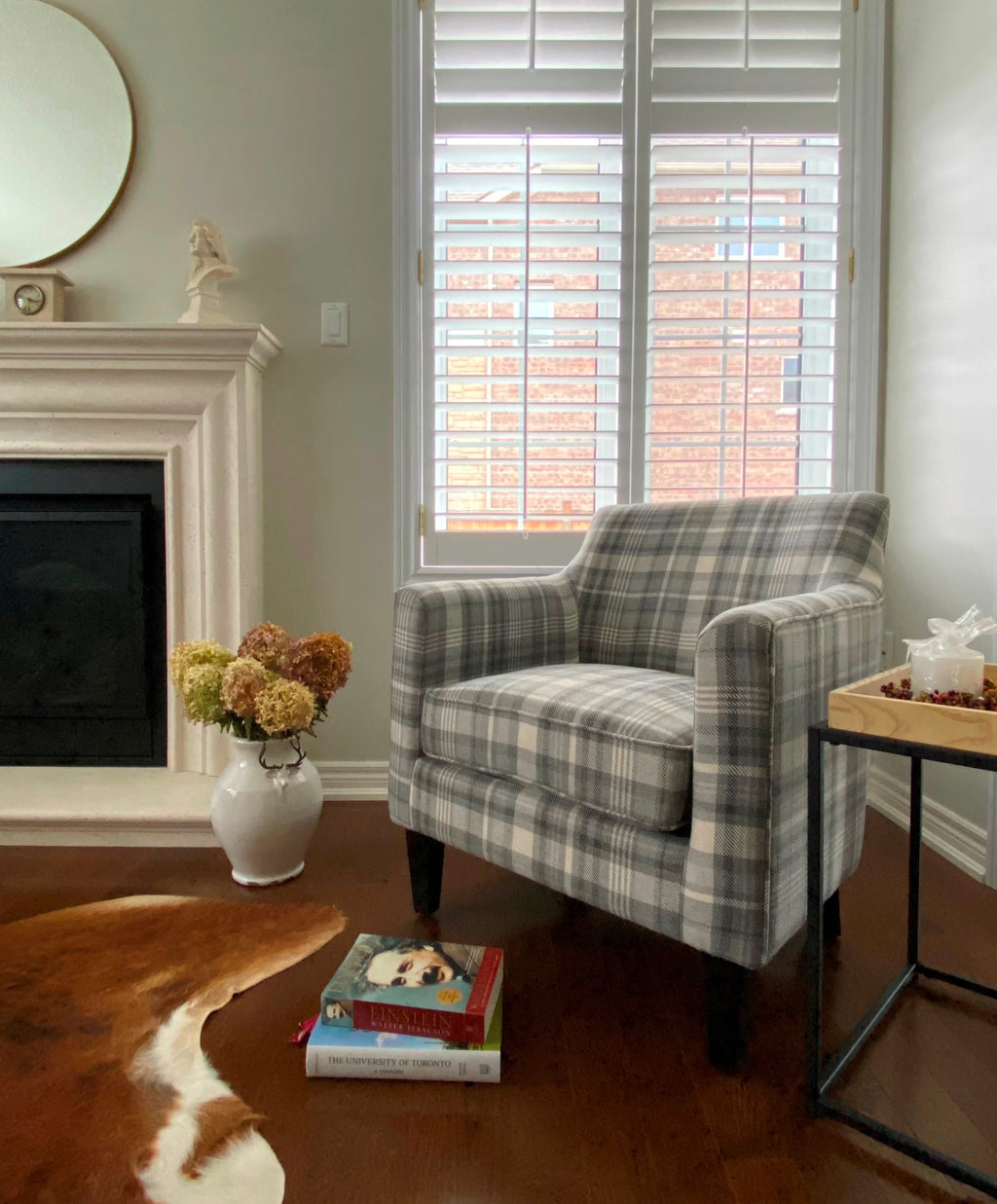 Gray Plaid Fabric Upholstered Bronte Accent Arm Chair Club Chair in Modern Living Room, Bedroom, Office Chair