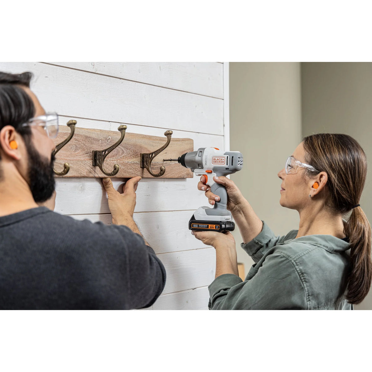 BLACK+DECKER 20V MAX* Matrix Cordless Combo Kit, 6-Tool, White And Orange, (BDCDMT1206KITWC)