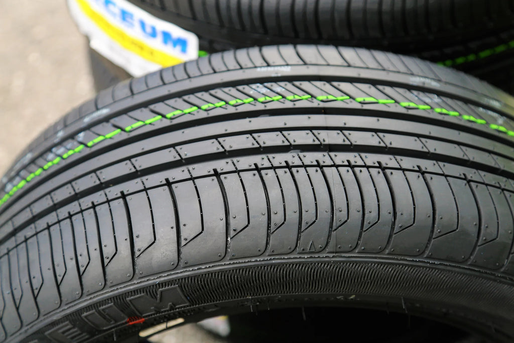 Set of 4 Forceum Ecosa 175/70R13 82H a/s All Season Tires