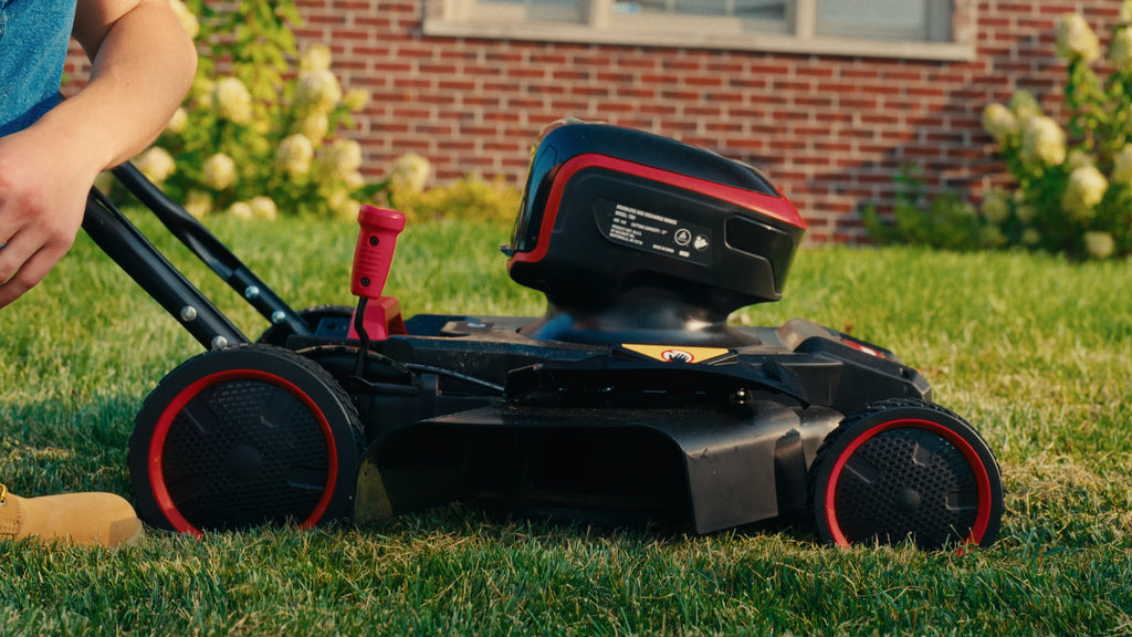 Hyper Tough 2x20 Volts Max 18-inch Brushless Side-discharge Mower, HY5601050516001