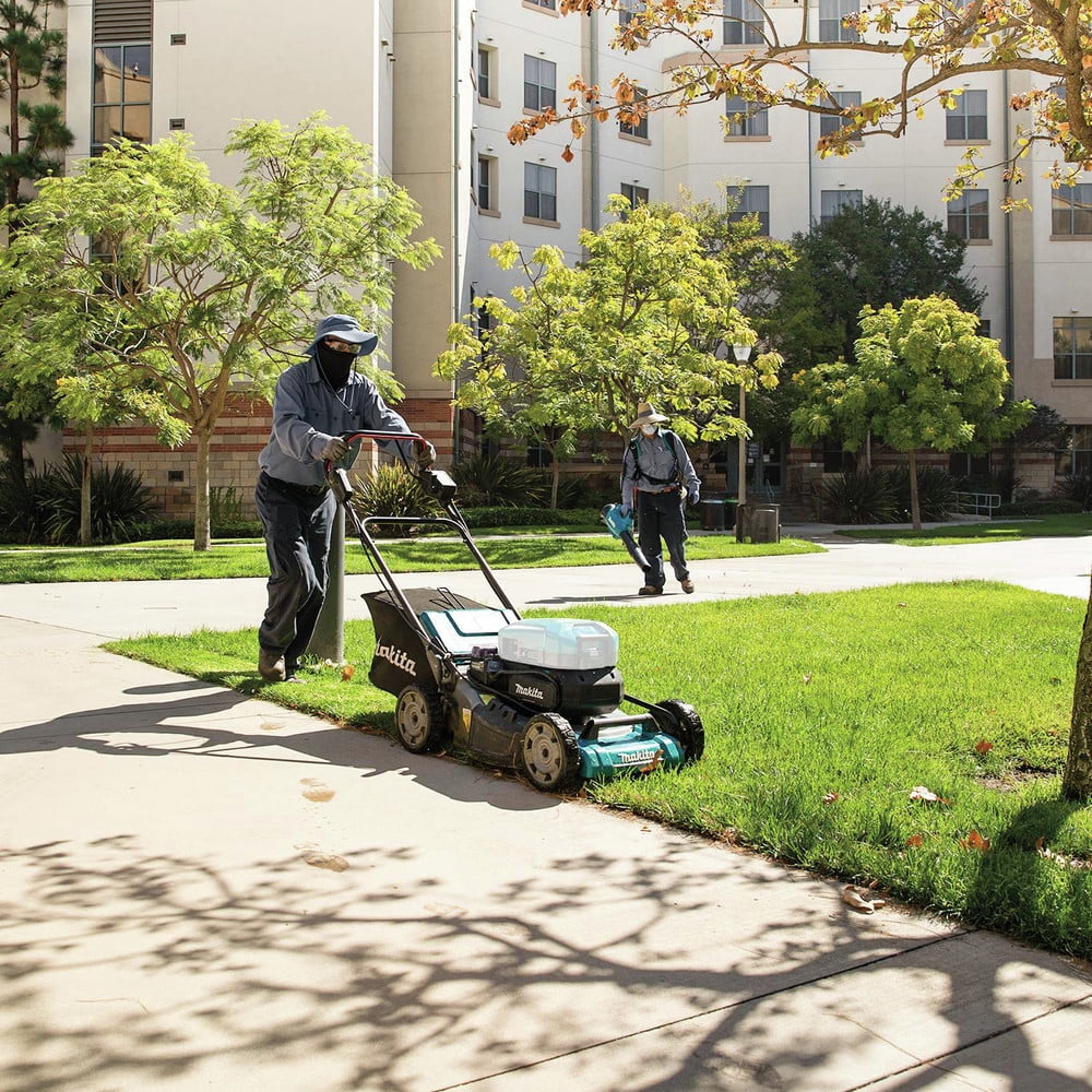 Makita CML01Z ConnectX 36V Brushless Lithium-Ion 21 in. Self-Propelled Commercial Lawn Mower (Tool Only)
