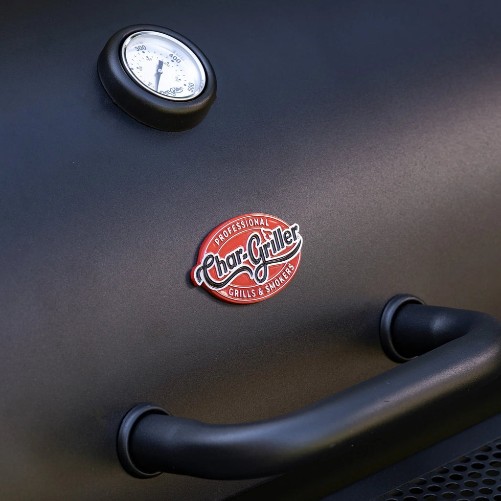 Char-Griller Smokin�?Outlaw Charcoal Grill and Offset Smoker