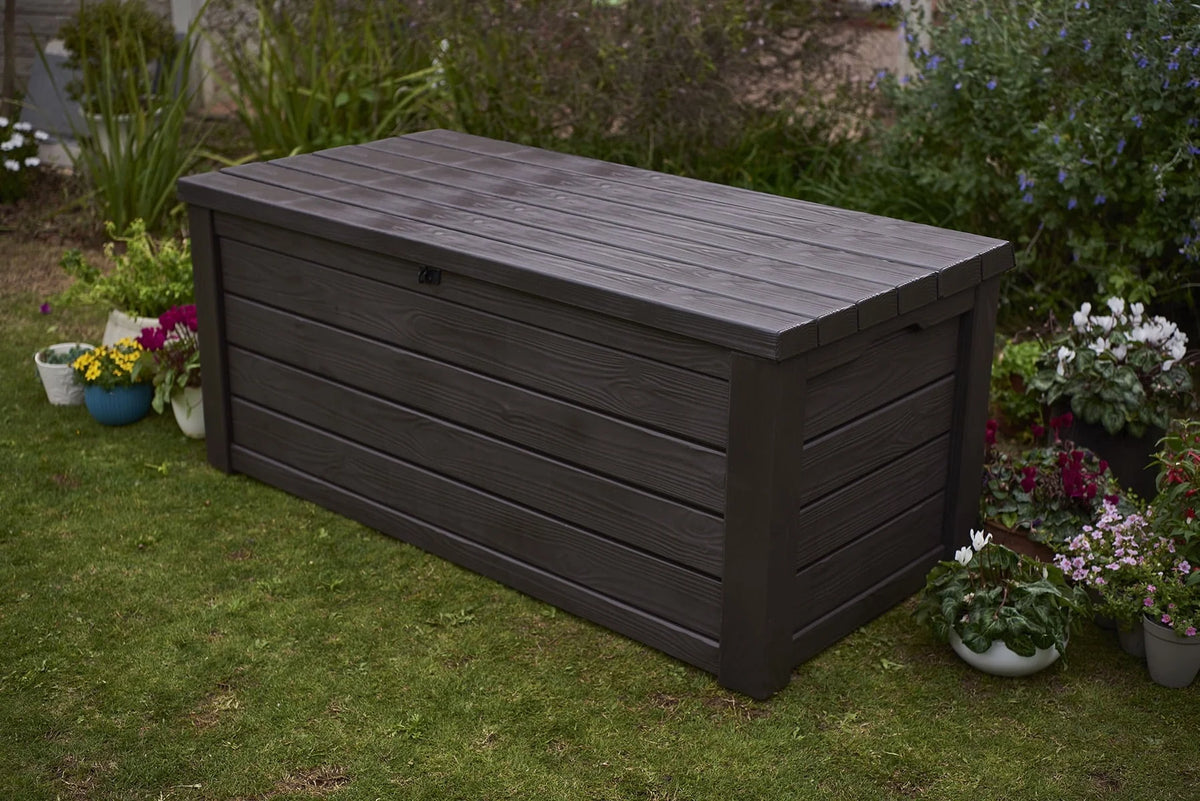 Keter Eastwood 150 Gallon Deck Box, Resin Wood Look Brown
