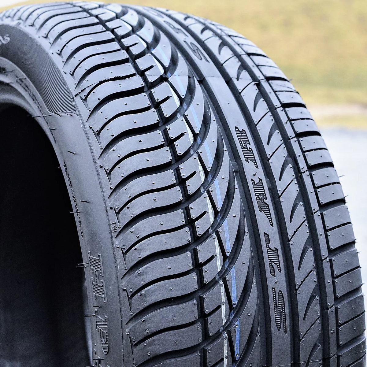 Set of 4 Fullway HP108 225/45ZR17 225/45R17 94W XL High Performance a/s All Season Tires