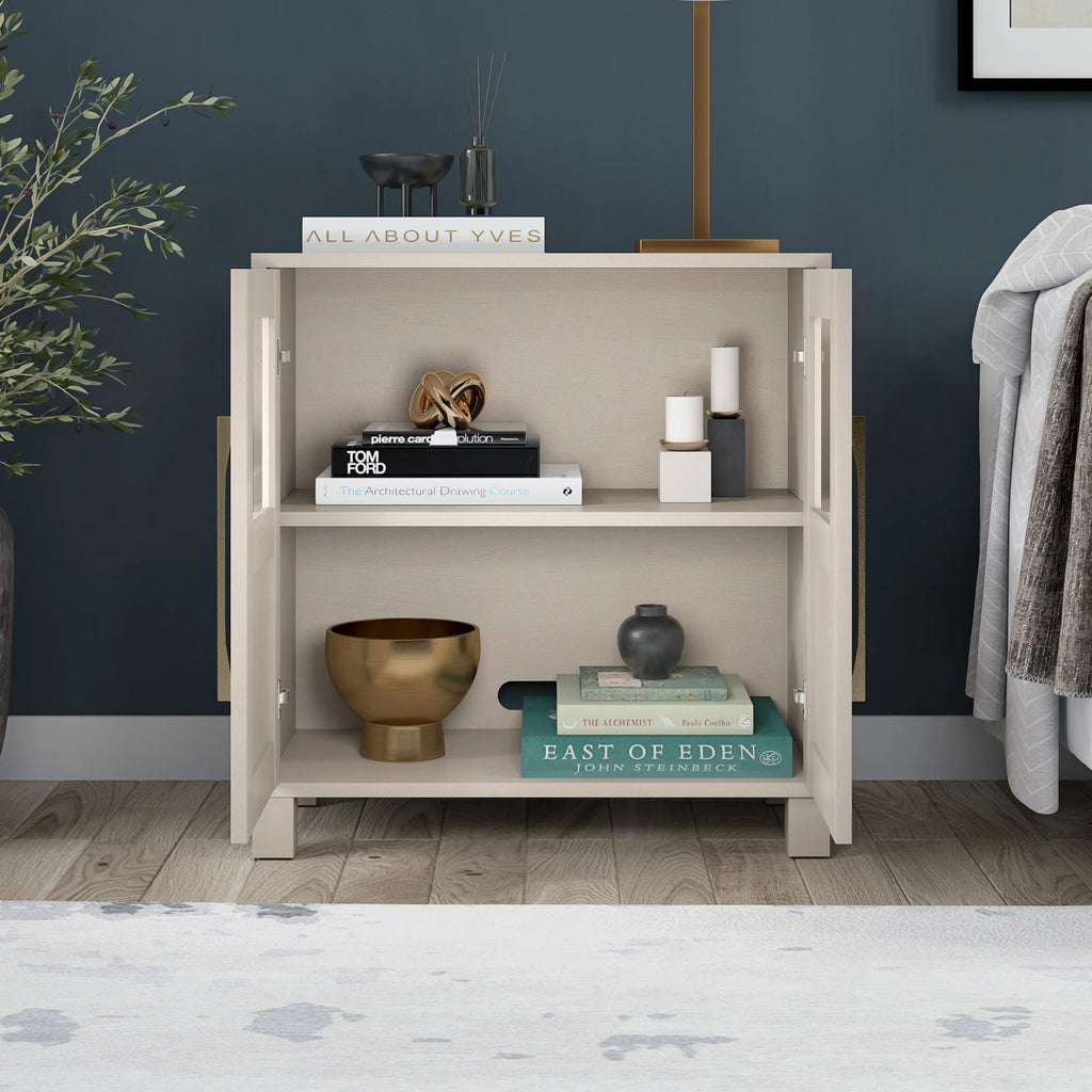 Evelyn&Zoe Holbrook Rectangular Accent Cabinet, Alder White