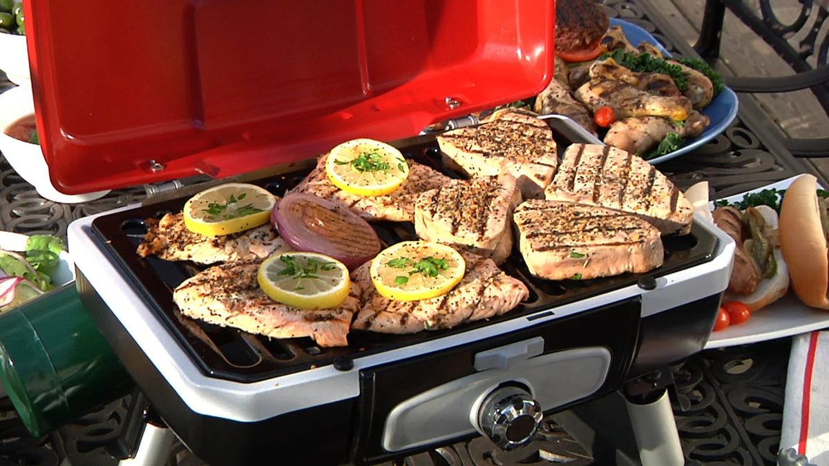 Cuisinart Petite Gourmet Portable Tabletop Gas Grill