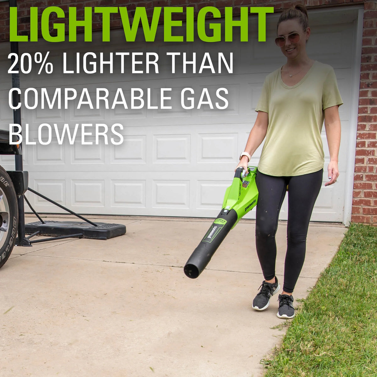 Greenworks 40V 120 Mph at 450 Cfm Axial Blower with 2.5Ah Battery & Charger 2411902