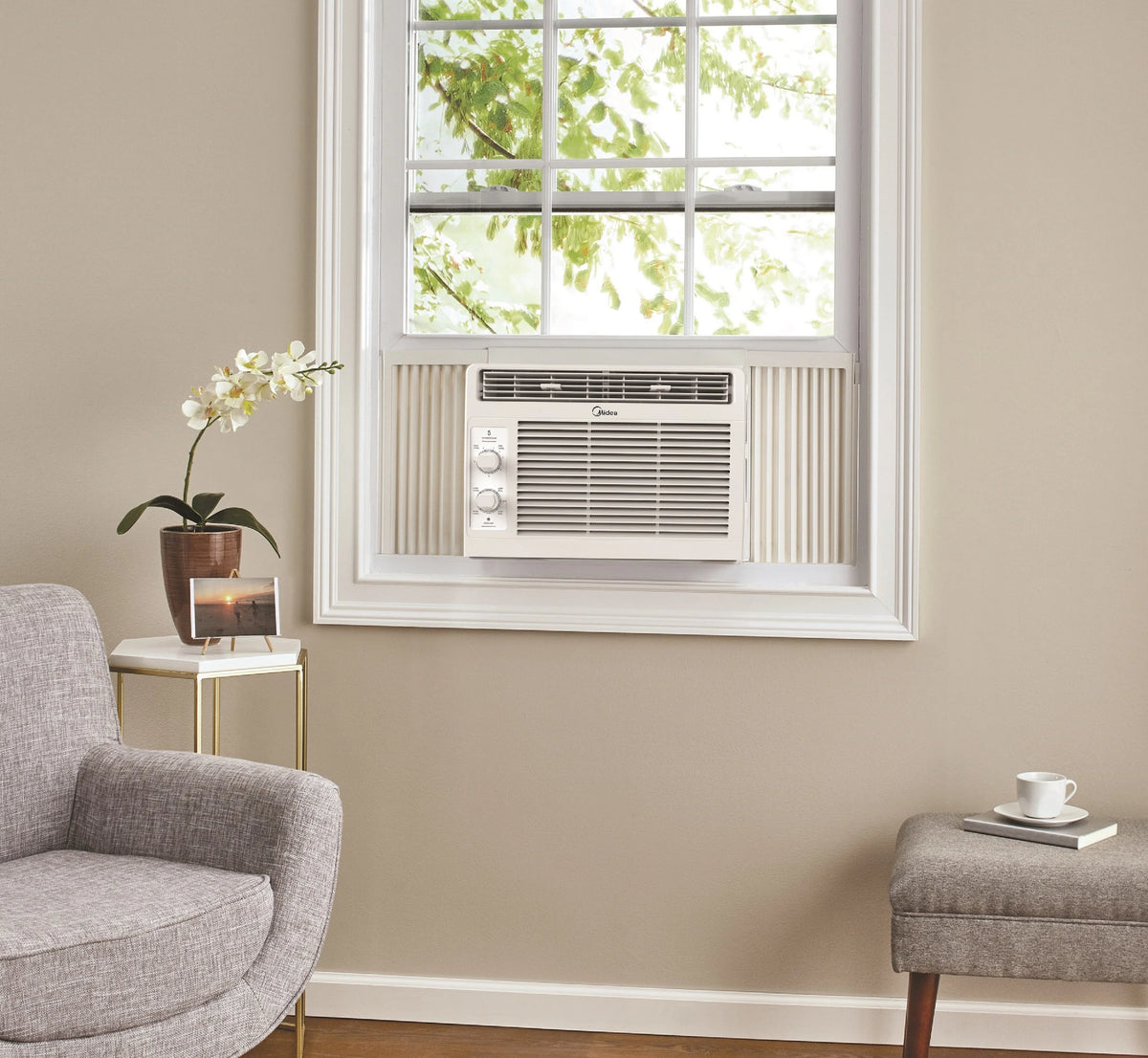 Midea 5,000 BTU 150 Sq ft Mechanical Window Air Conditioner, White, MAW05M1WWT, New