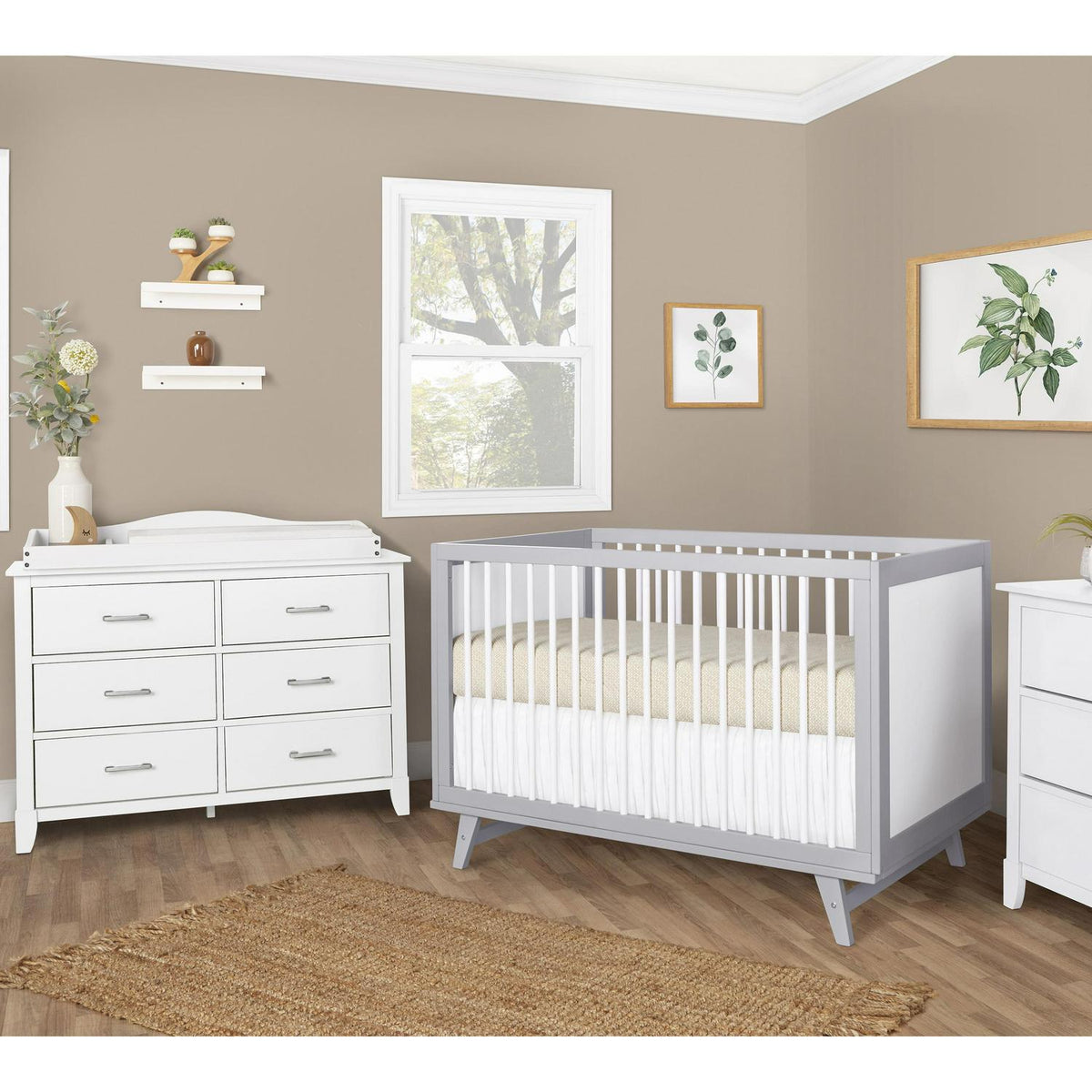 Dream On Me Carter 5-in-1 Full Size Convertible Crib. Grey and White