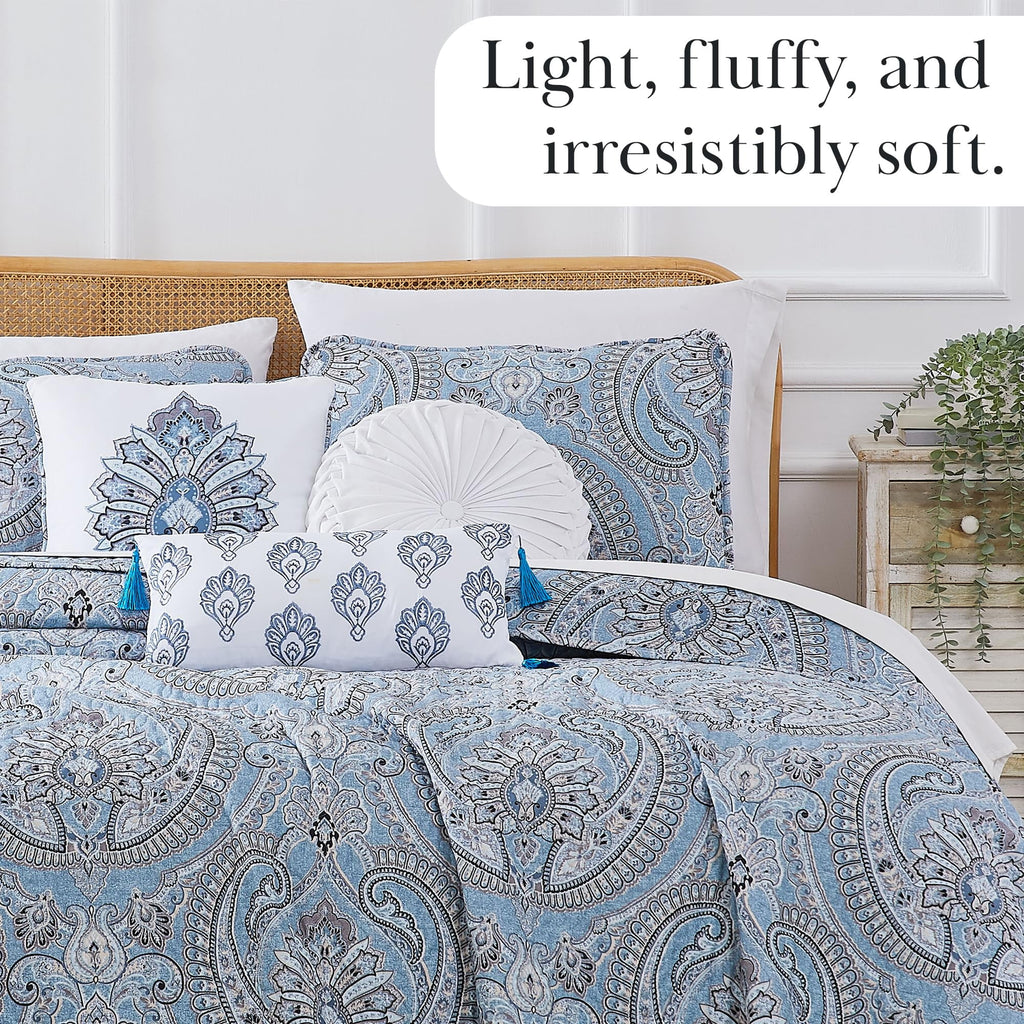 Southshore Fine LinensOversized 5-Piece Twin / Twin XL Quilt Bedding Set with two matching shams and three decorative throw pillows, oversized Paisley farmhouse bedspread Pure Melody Aqua