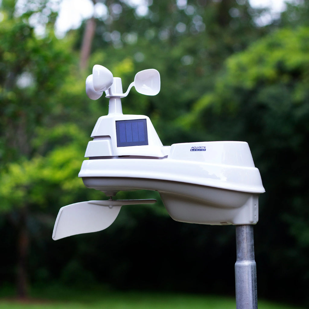AcuRite Iris (5-in-1) Home Weather Station with Wi-Fi Connection to Weather Underground for Indoor and Outdoor Temperature, Humidity, Wind Speed/Direction, and Rainfall (01540MCB)