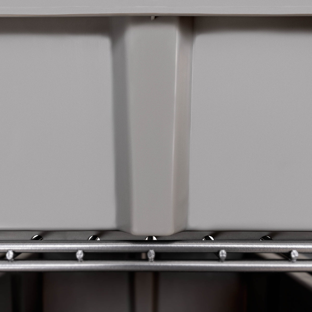 Seville Classics Extra-Wide 7-Tier NSF 21-Bin Rack, 48" W x 14" D x 56" H, Gray