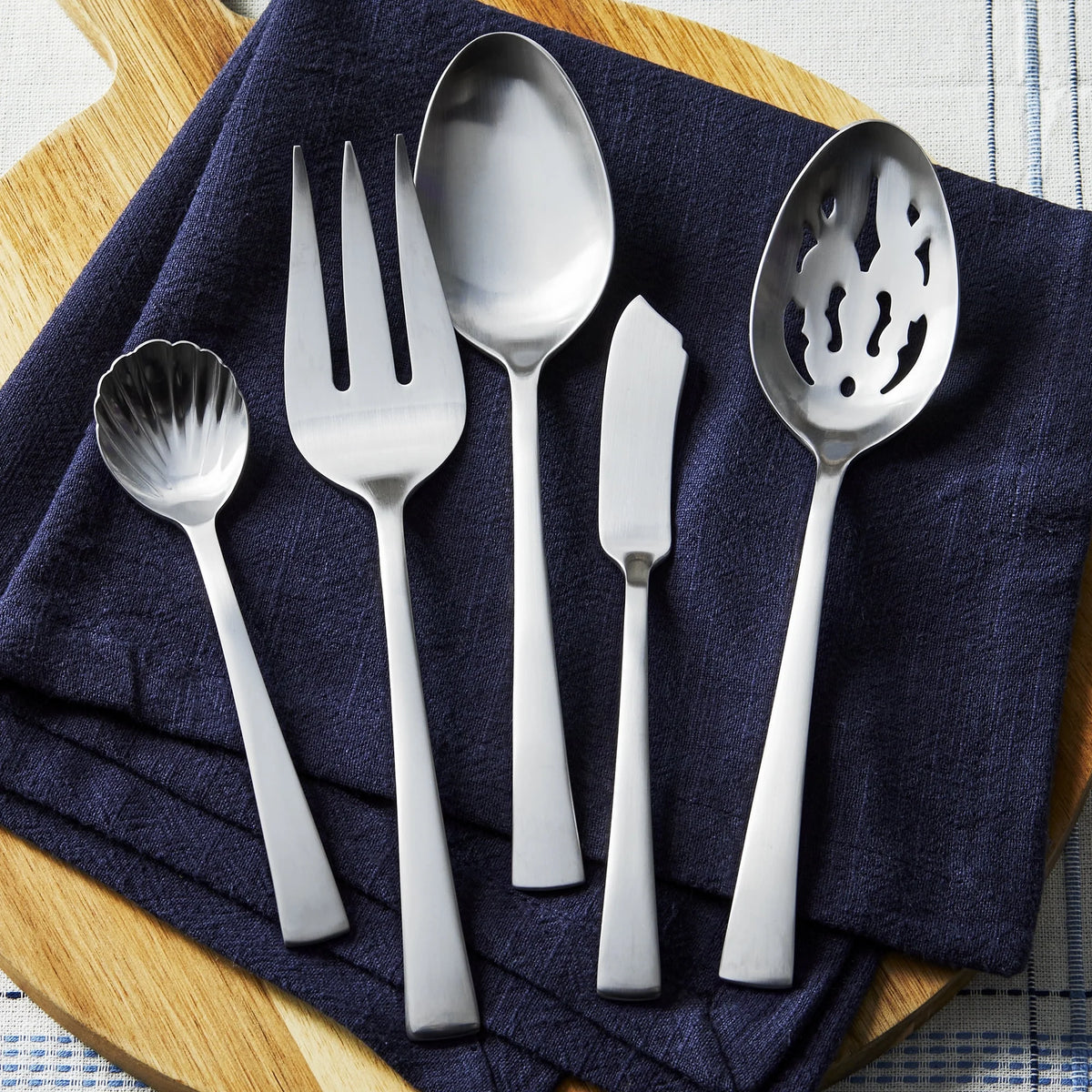 ZWILLING Bellasera (matte finish) 45-pc Satin Flatware Set, 18/10 Stainless Steel, Satin Finish (not polished)
