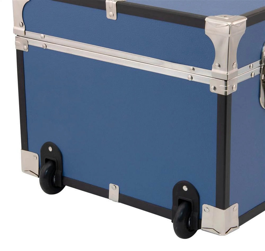 Seward Trunk Rover 30 in. Locking Trunk with Wheels