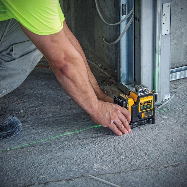 12V MAX Lithium-Ion 100 ft. Green Self-Leveling 3-Beam 360 Degree Laser Level with 2.0Ah Battery, Charger and Case